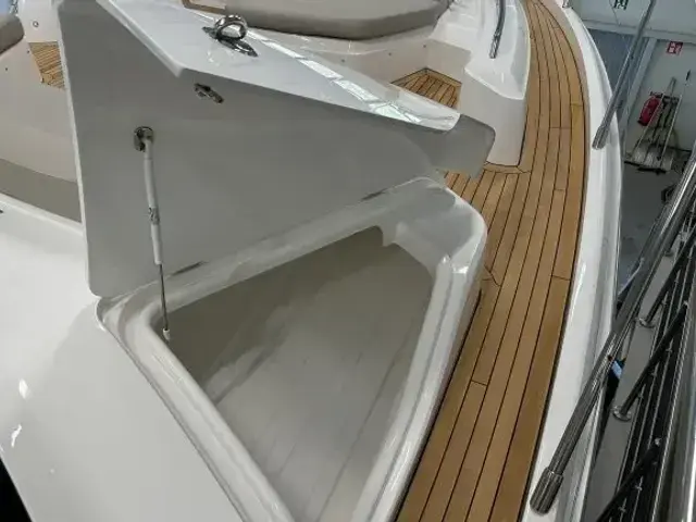 Princess Yachts Limited S66