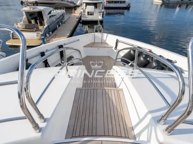 Sunseeker 115 Sport Yacht