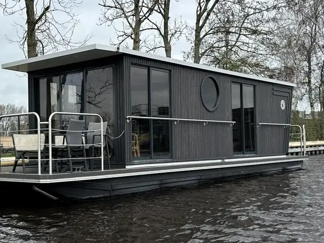 Nordic Season NS 36 Eco 23m2 Houseboat