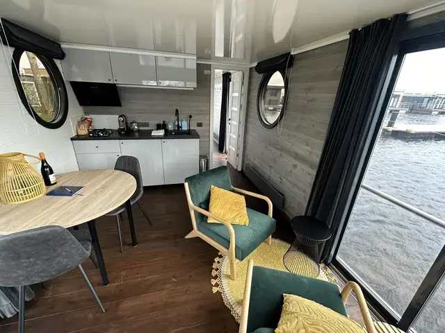 Nordic Season NS 36 Eco 23m2 Houseboat