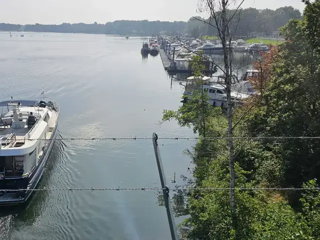 Bendie 1800 Trawler Met Stabilisatoren