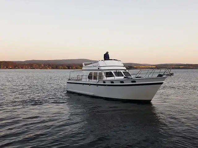 Valk Challanger 42 Flybridge