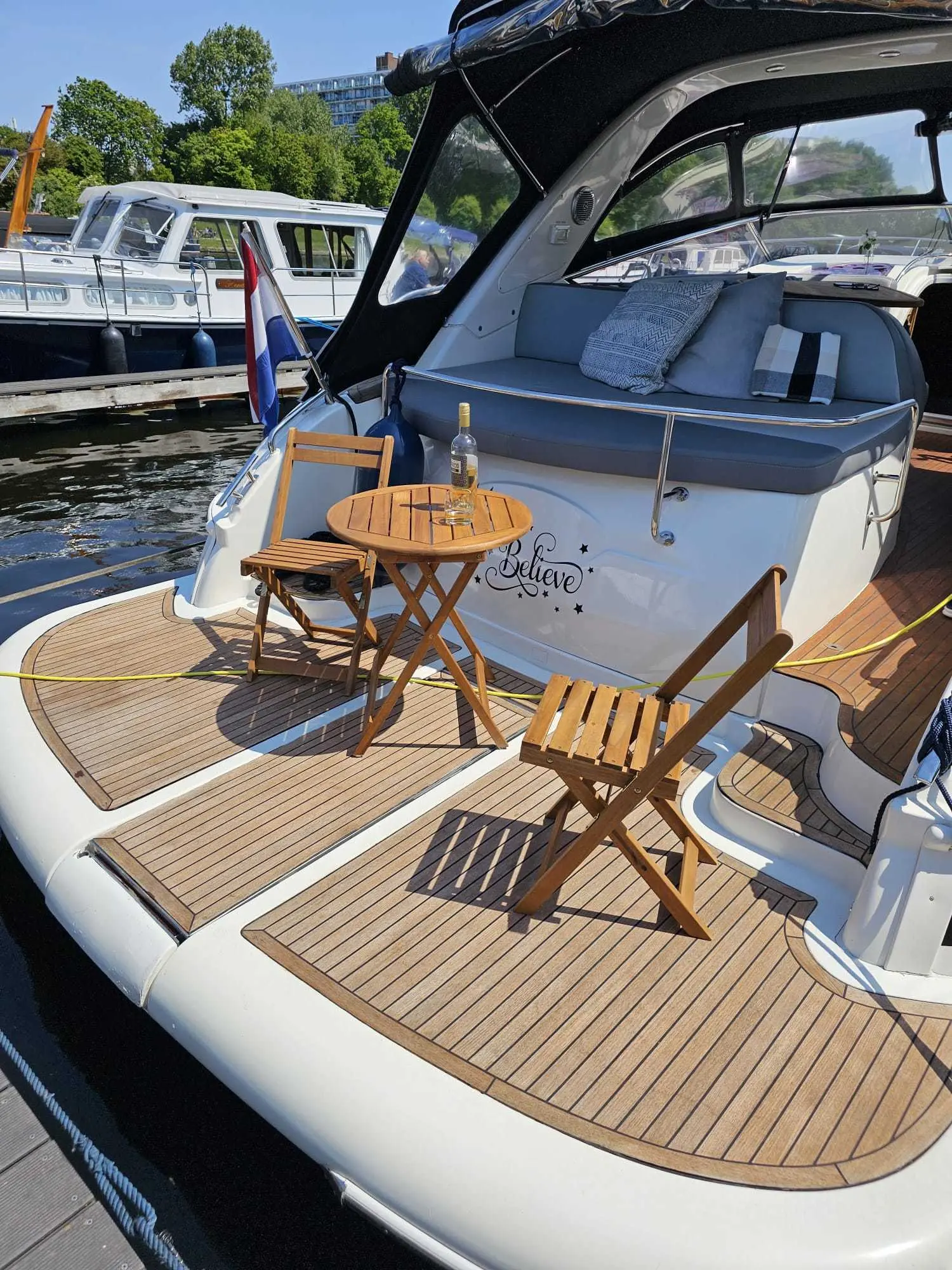 2005 Bavaria 37