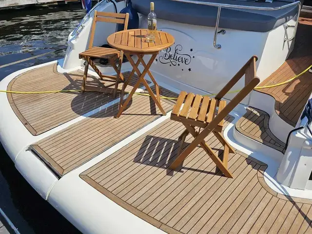 Bavaria 37