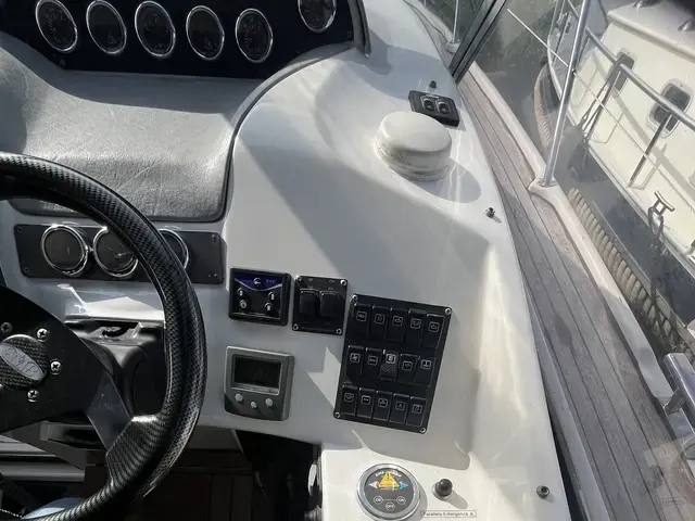 Bavaria 37