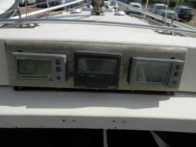 Beneteau First 27