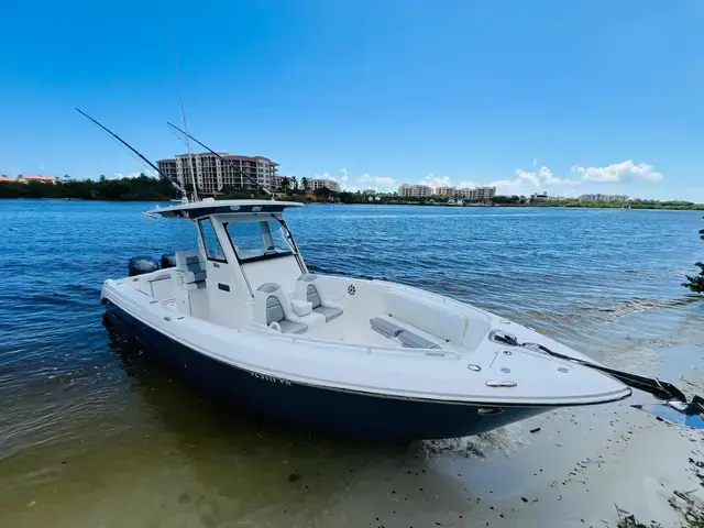 Everglades Boats 295 CC