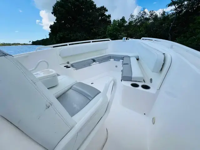 Everglades Boats 295 CC