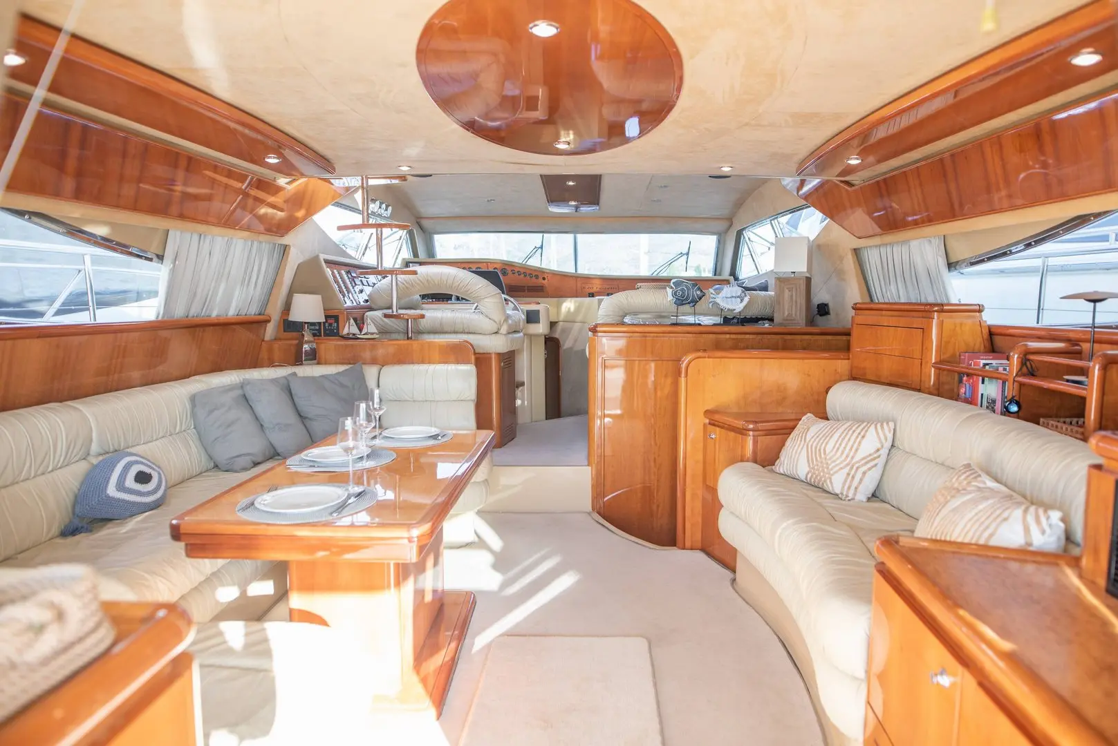 2001 Ferretti 620