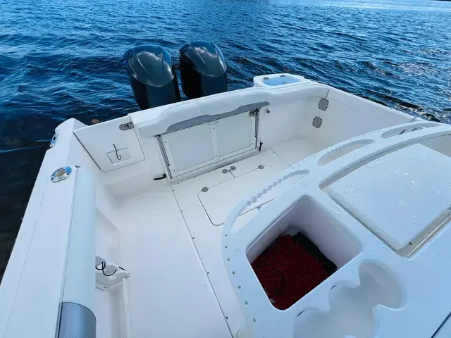 Everglades Boats 295 CC