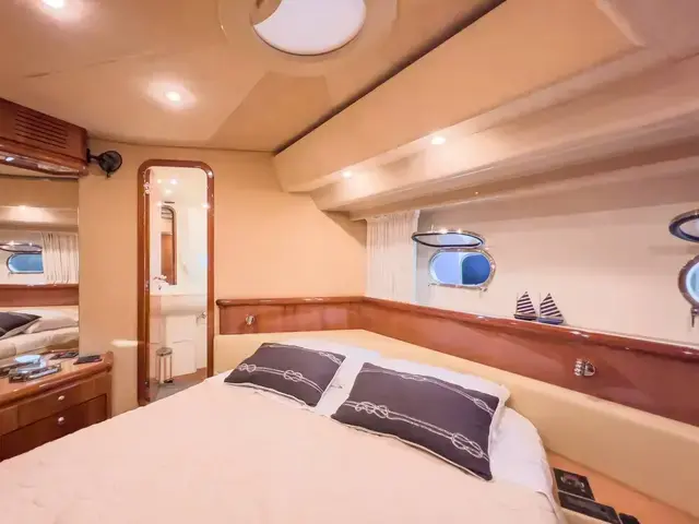 Ferretti Yachts 620