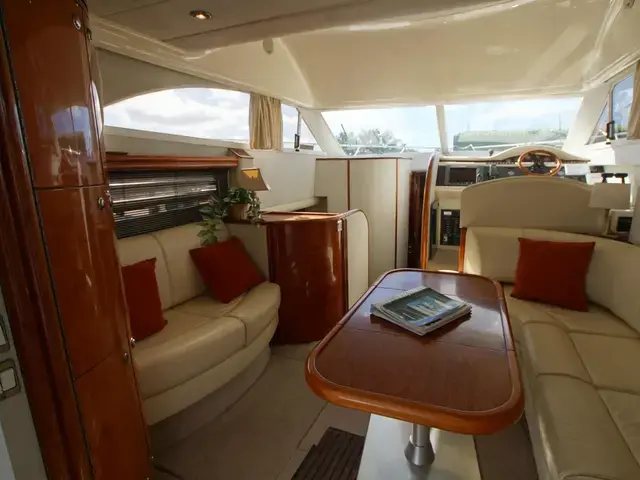 Fairline Phantom 38