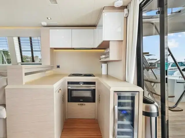 Beneteau 60'