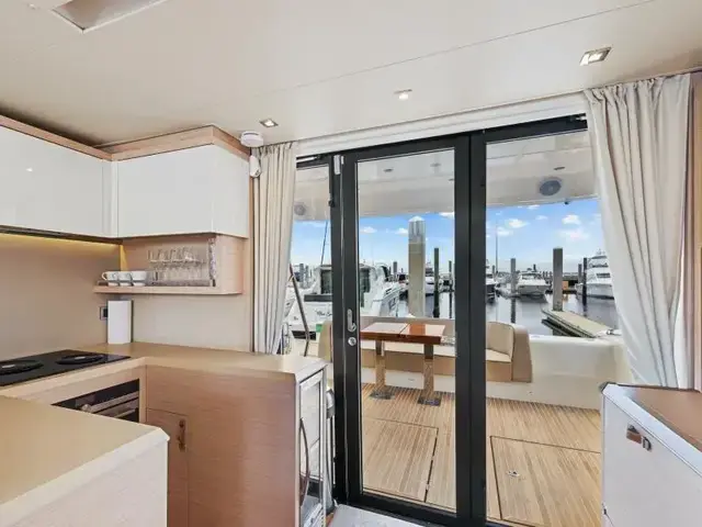 Beneteau 60'