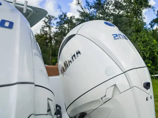 Sea Hunt Boats Ultra 265 SE