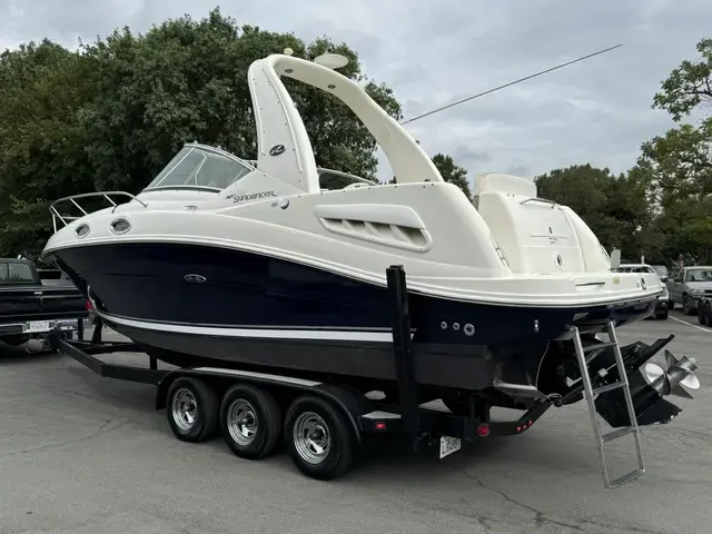 Sea Ray Sundancer 260