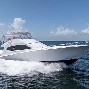 2024 Hatteras 70'