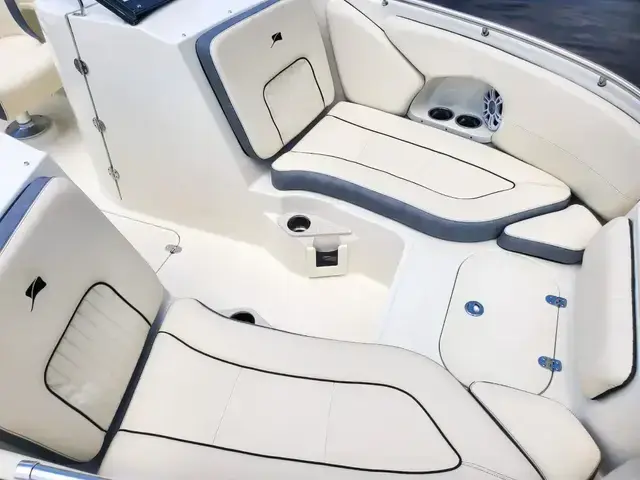 Stingray Boats 211 Dc