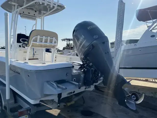 Tidewater Boats 2200 Cb