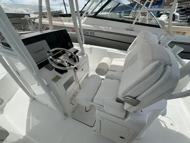 Sea Hunt Boats Ultra 234