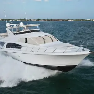 2006 Hatteras 64'