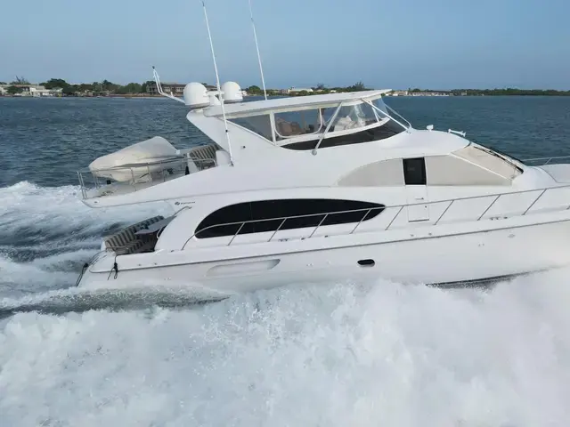 Hatteras 64'