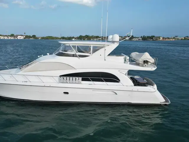 Hatteras 64'