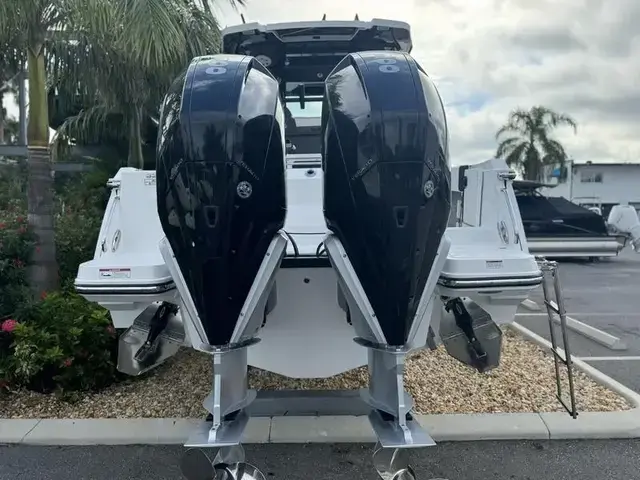 Blackfin Boats 332CC