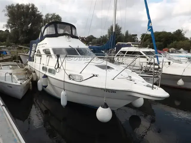 Sealine 310 Statesman Flybridge Sport Cruiser