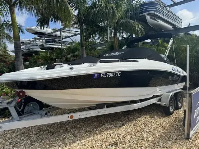 NauticStar Boats 223 DC