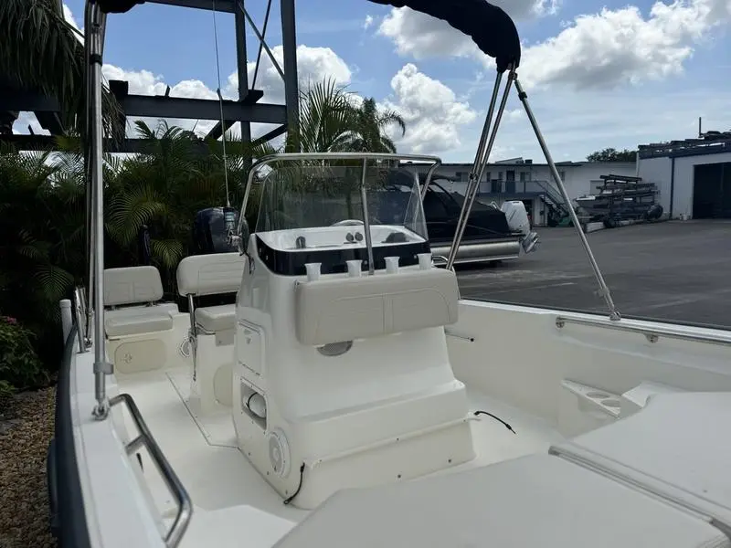 2021 Boston Whaler 170 montauk