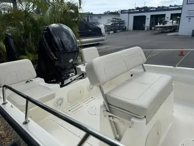 Boston Whaler 170 Montauk