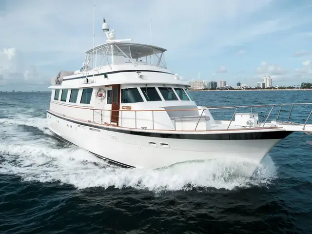 Hatteras 72'