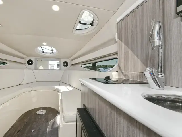 Regal 28'