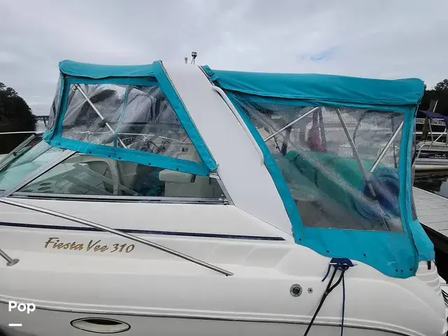 Rinker Fiesta Vee 310