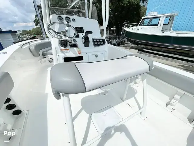 NauticStar Boats 2102 Legacy