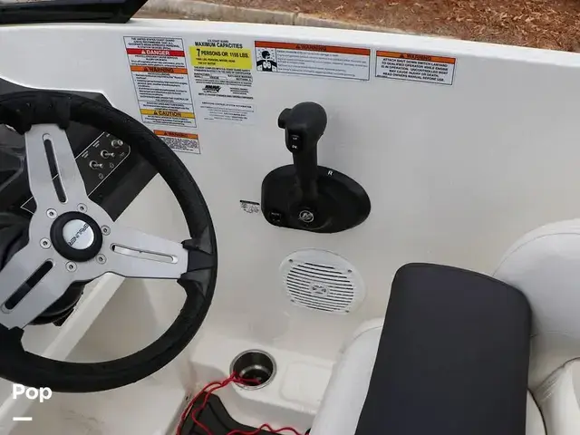 Bayliner VR4