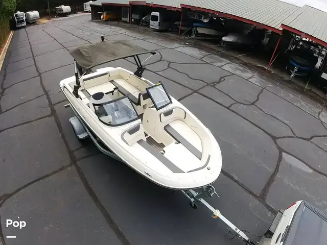 Bayliner VR4