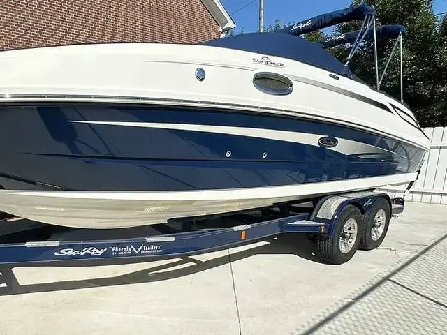 Sea Ray 260 Sundeck