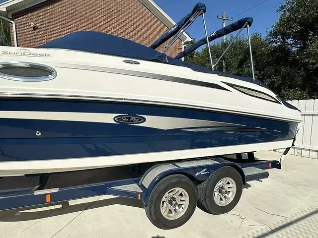 Sea Ray 260 Sundeck