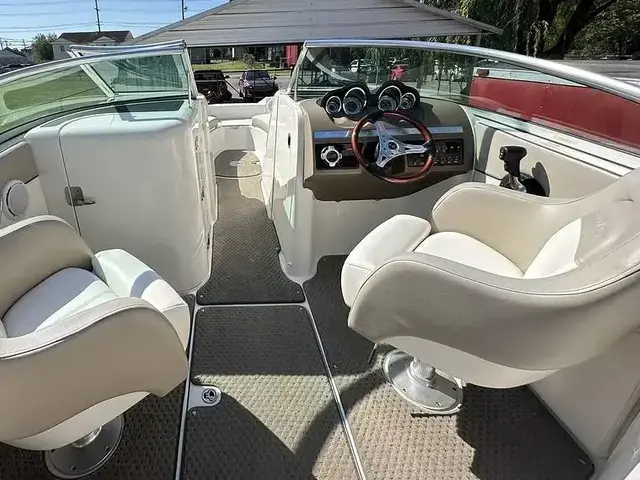 Sea Ray 260 Sundeck