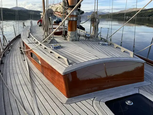 Classic Spirit Yachts 42' Gaff Yawl