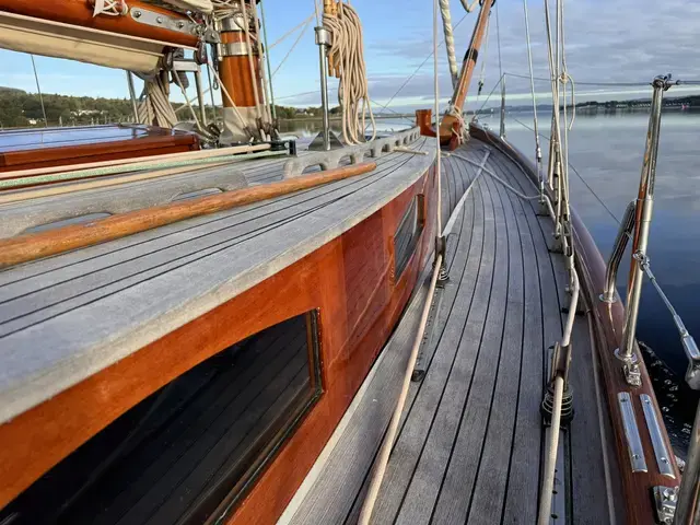 Classic Spirit Yachts 42' Gaff Yawl