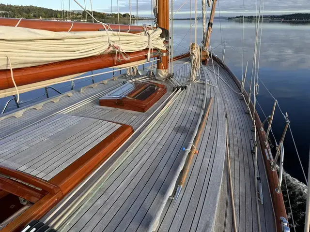 Classic Spirit Yachts 42' Gaff Yawl