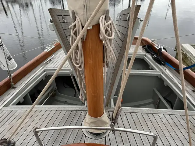 Classic Spirit Yachts 42' Gaff Yawl