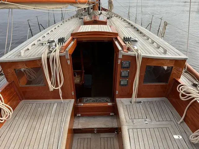 Classic Spirit Yachts 42' Gaff Yawl