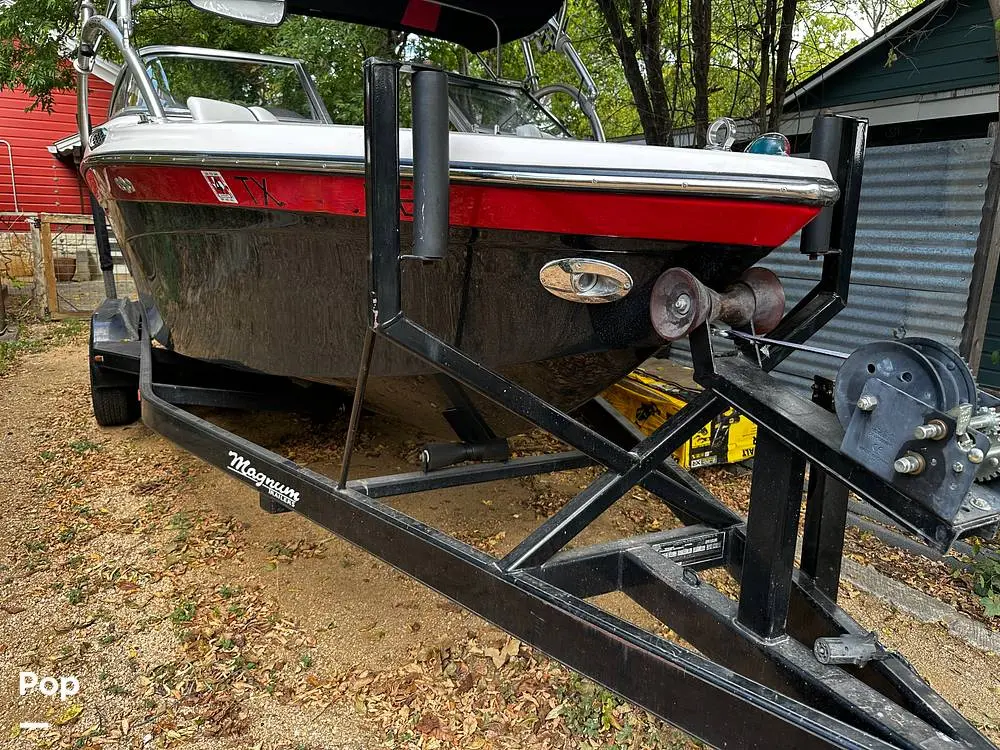 2005 Nautique 226