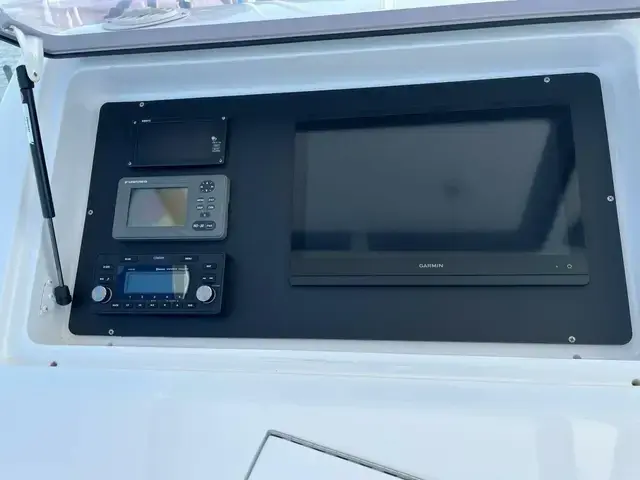 Viking Yachts 56 Convertible