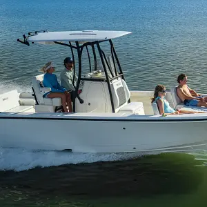  Pathfinder Boats 2400 TRS