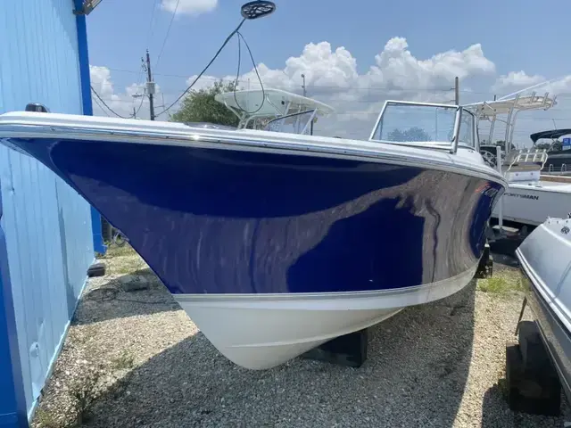 Sea Hunt 235 Escape